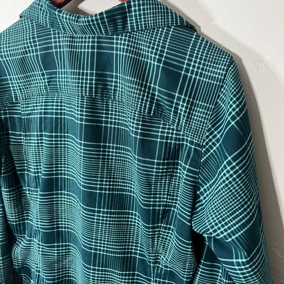Columbia Omni-Wick Green Plaid Shirt Women’s Large - Picture 8 of 9
